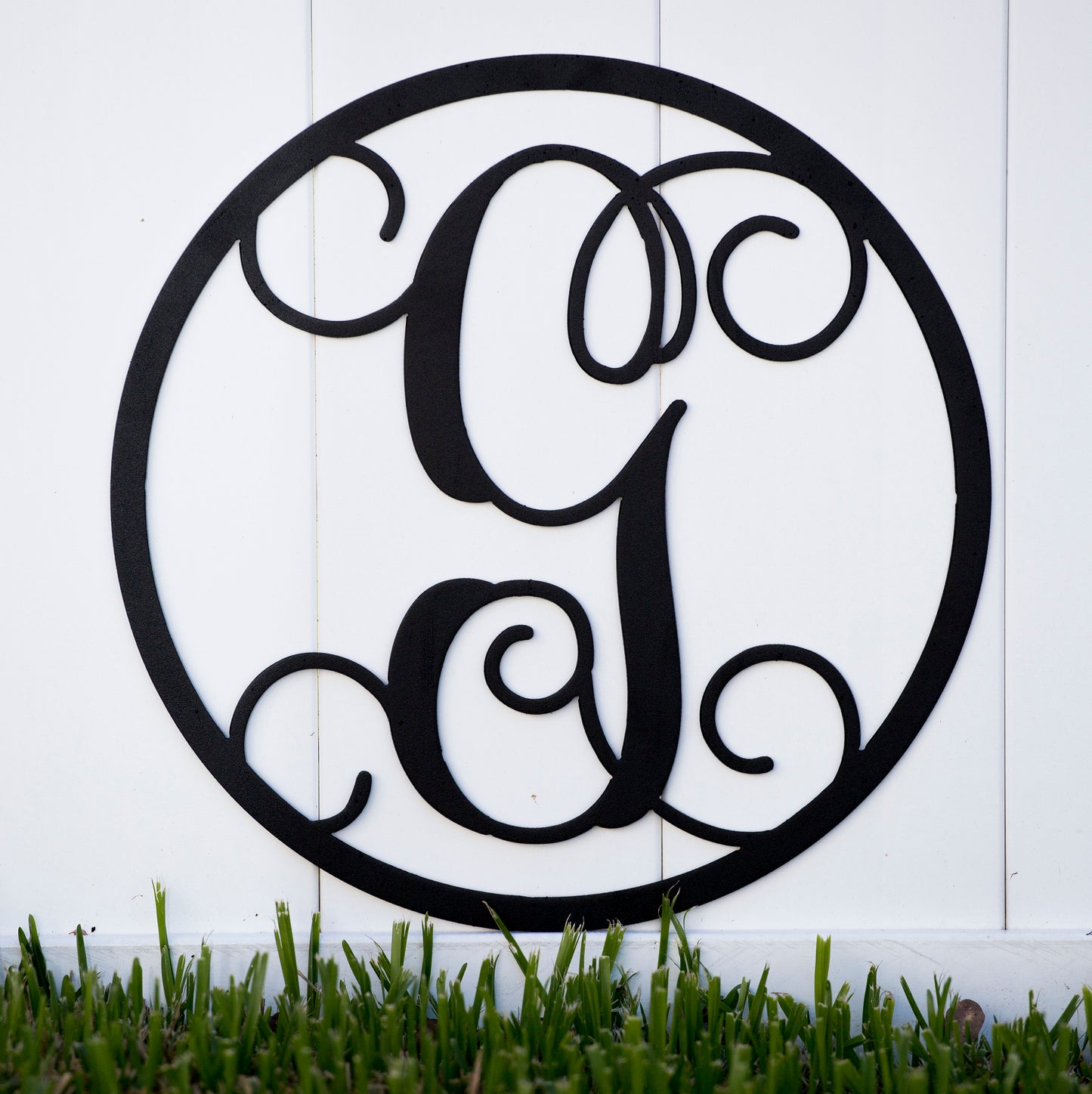 Vine Letter Circle Monogram Metal Sign, Monogram Door Hanger, Monogram Wreath, Monogram Sign, Housewarming Gift, Custom Wedding Gift