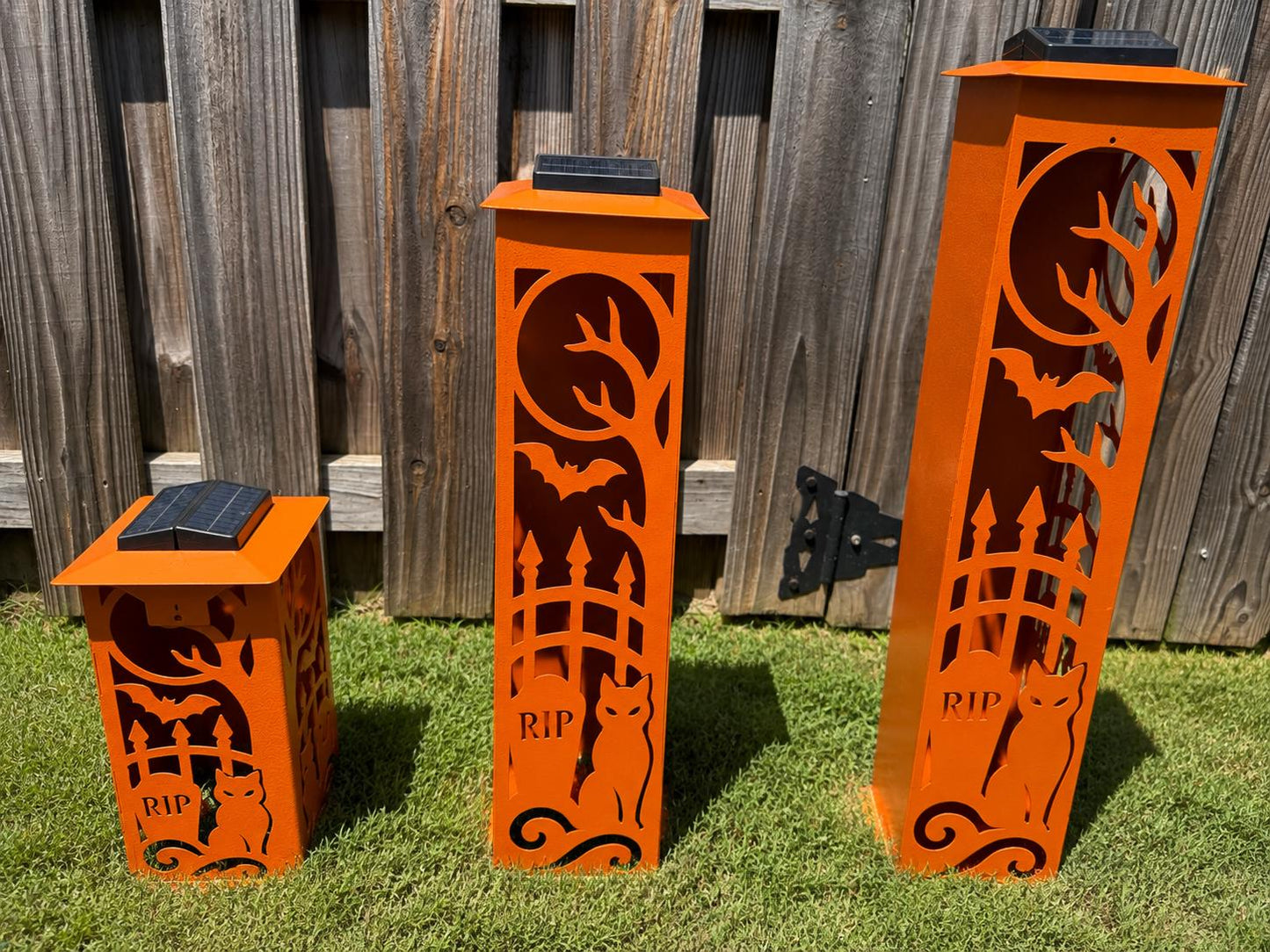 Black Cat Halloween Solar LED Column, Lighted Graveyard Yard Decor, Metal Halloween Lantern, Outdoor Cat & Bat Porch Decoration